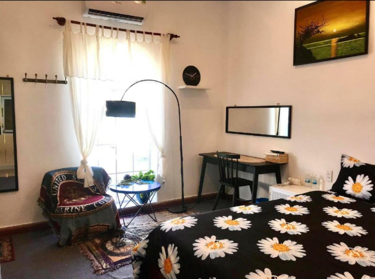 Con Son Island Home Chi Khu Co Ong Exterior photo